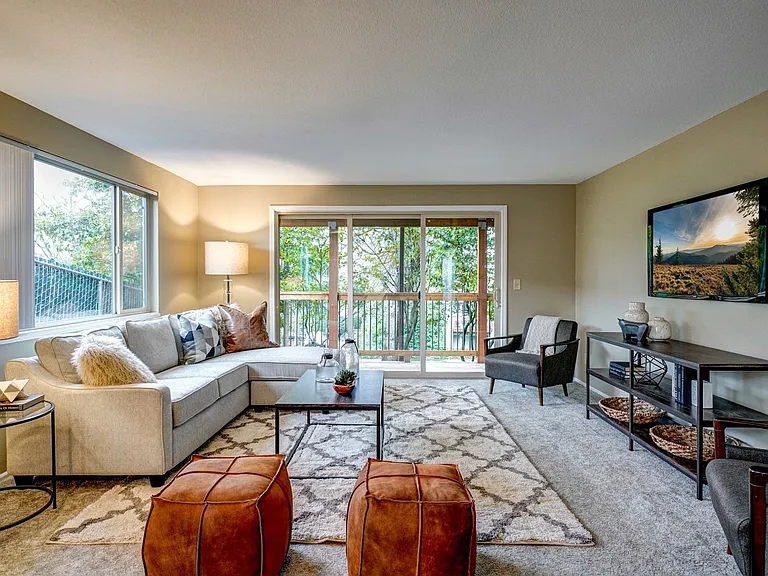 Upland Terrace — Photo 10