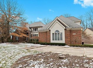 1923 Deer Path Trl, Commerce Township, MI