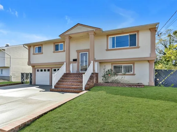 3742 Illona Lane, Oceanside, NY 11572