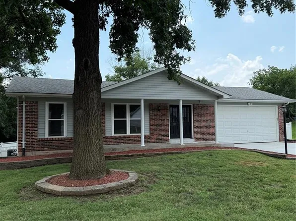 36 Snow Hill Dr, Saint Peters, MO 63376