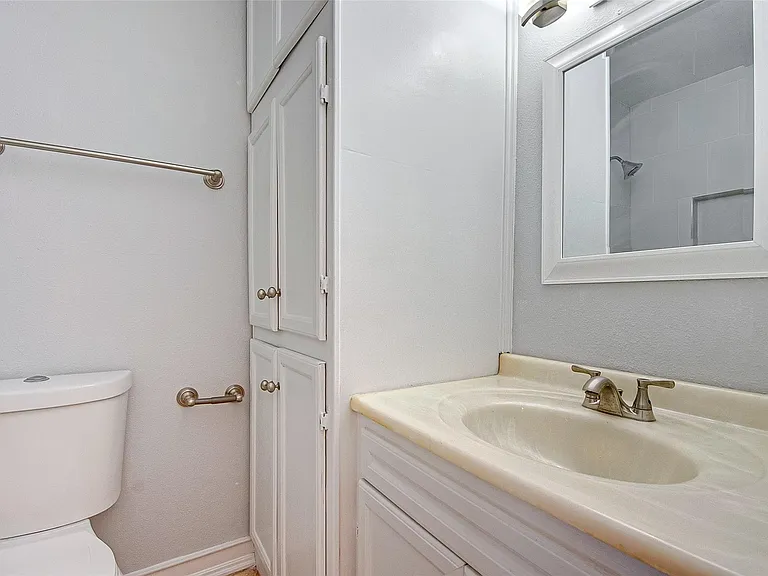 8312 Augustine Dr #D — Photo 20