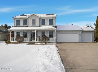 17645 Sycamore Rd, Grand Rapids, OH 43522