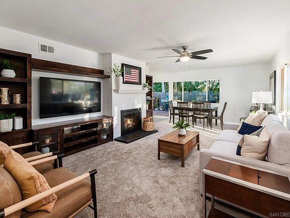 3rd image of 9742 Emerald Hill Ln