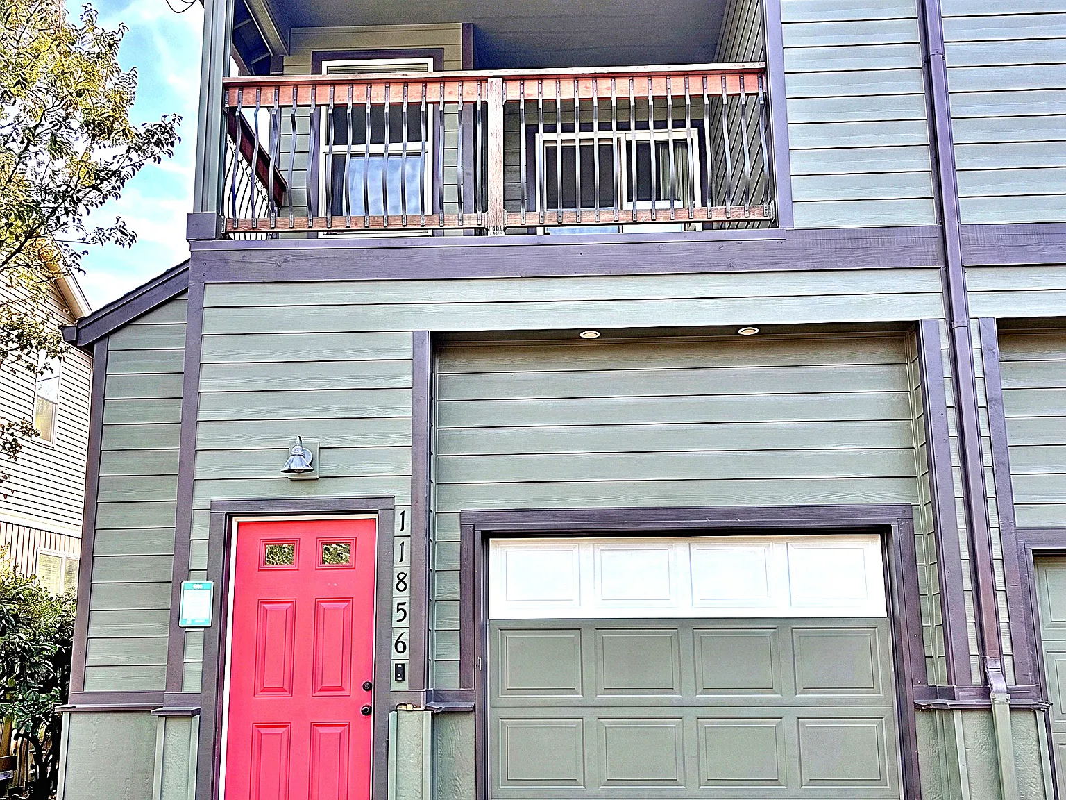2 bed, 986 sqft, $1,900 — Photo 1
