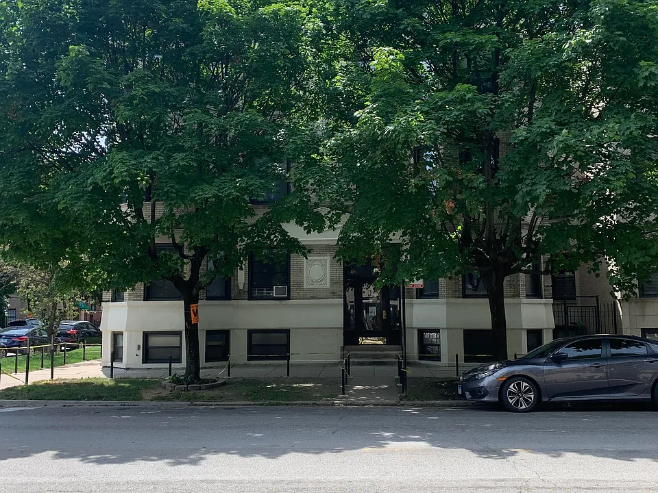 903 W Sheridan Rd #1