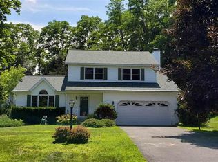 104 Drummond Rdg, Malta, NY 12020