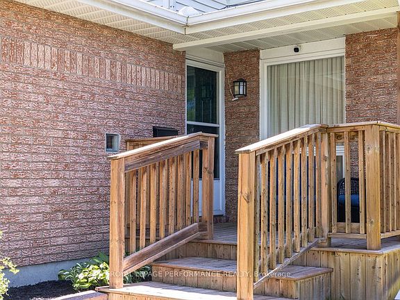 2nd image of 38 Burlington Cres