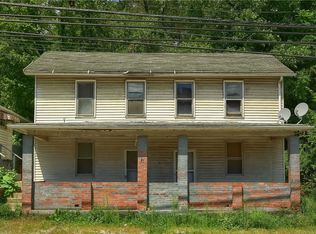 3224 Millers Run Rd, Cecil, PA 15321