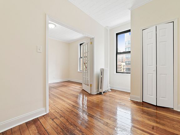 3rd image of 201 E 30th St APT 48