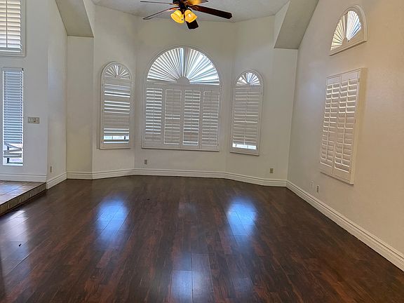 3rd image of 2241 E Mallard Ct