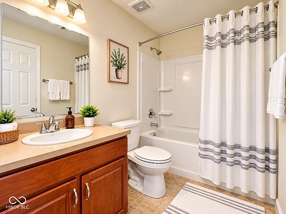 5th image of 13249 Komatite Way