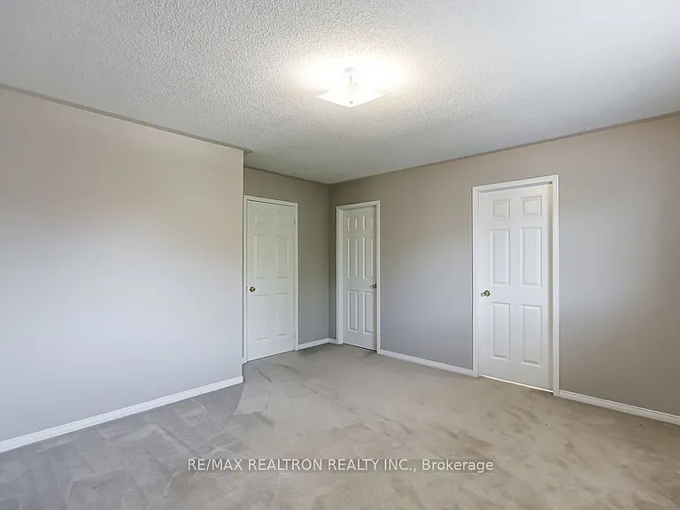 20 Raintree Dr — Photo 23
