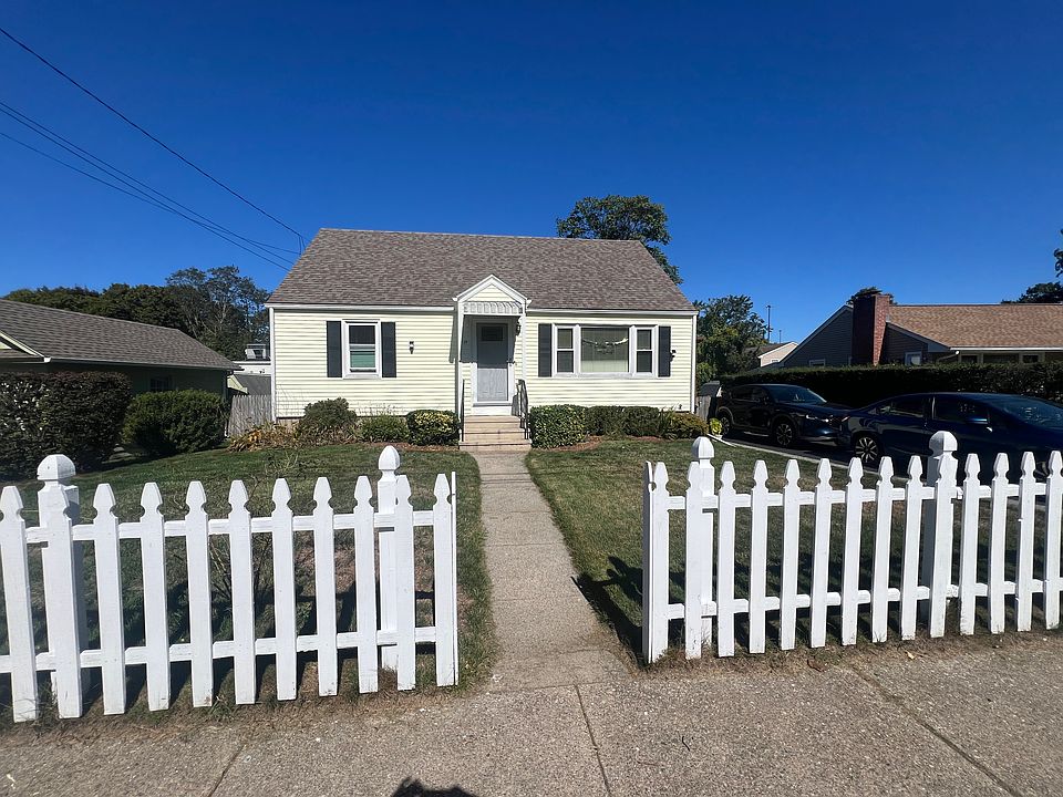 1st image of 17 Norwood Ave