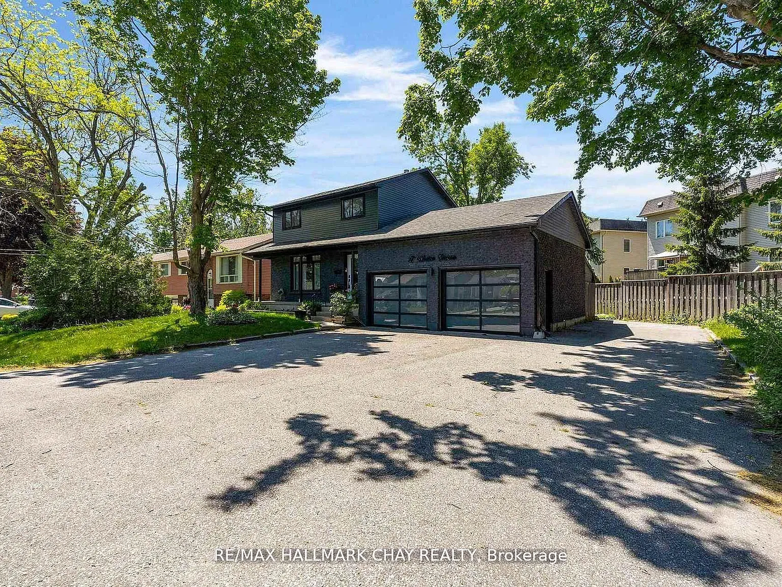 4 bed, $2,800 — Photo 2