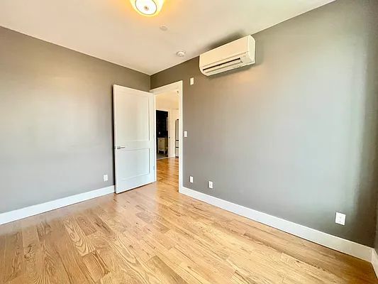 Rented by Doorway NYC, LLC | media 32