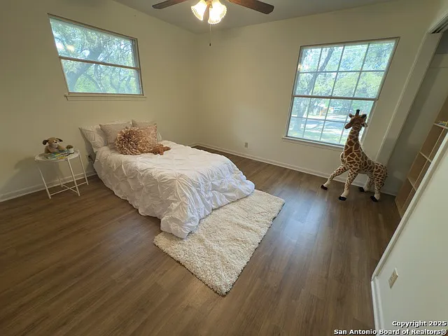 11022 Dreamland Dr — Photo 14