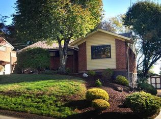 406 Kingston Dr, Pittsburgh, PA