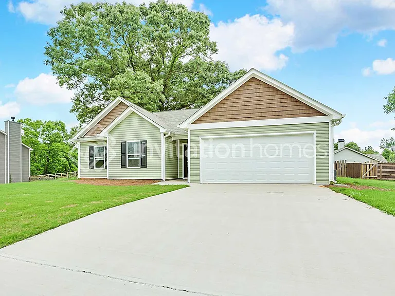 109 Kennedy Ln — Photo 1