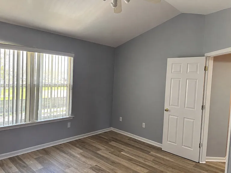 2941 Beland Ave — Photo 9