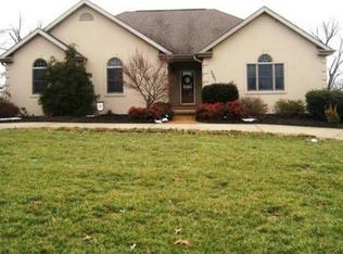 3067 Lakeview Dr, Metropolis, IL 62960