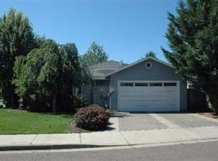 170 Vintage Cir, Jacksonville, OR 97530