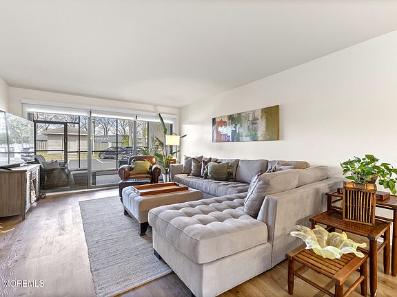 4th image of 1501 Hulse Road #3