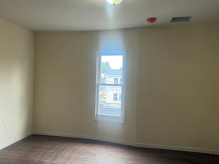 828 S 15th St #2R — Photo 5