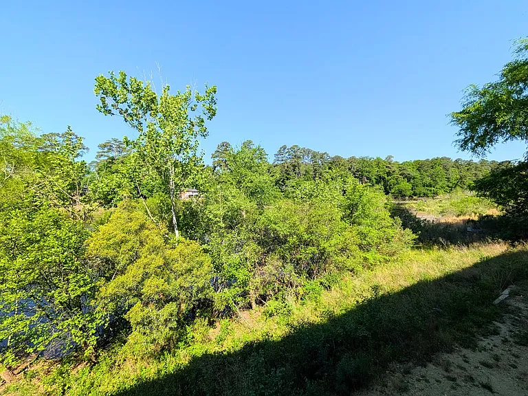 3065 Huntleigh Dr — Photo 7