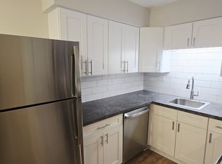 318 W Naperville Rd #3, Westmont, IL 60559