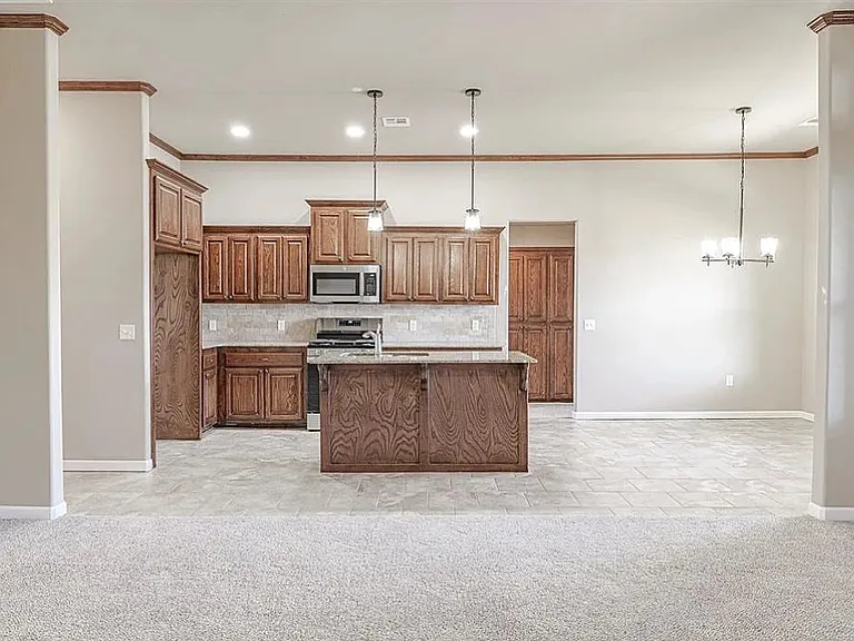 1923 W Flintlock Way — Photo 11