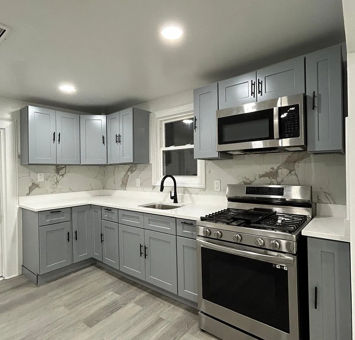 3 bed, $2,900 — Photo 1