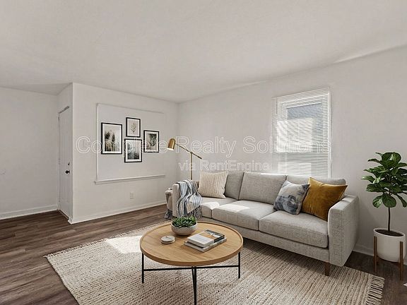 2nd image of 9823 Winkler Dr
