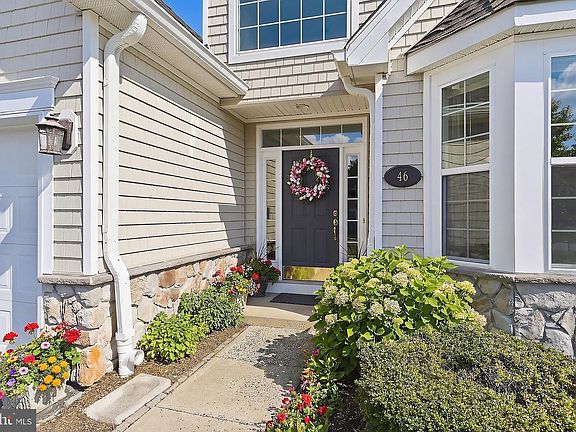 3rd image of 46 Mulberry Dr