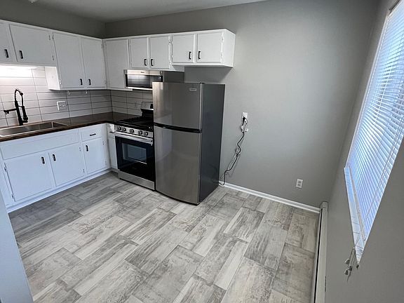 2nd image of 4119 Gratiot Ave #18