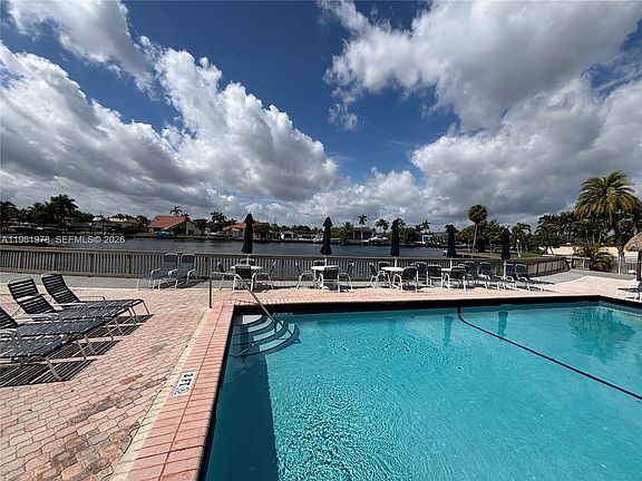 4th image of 2001 Atlantic Shores Blvd APT 409