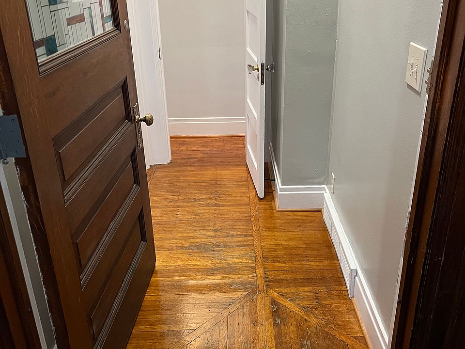 1st image of 126 Ashland Ave APT 1