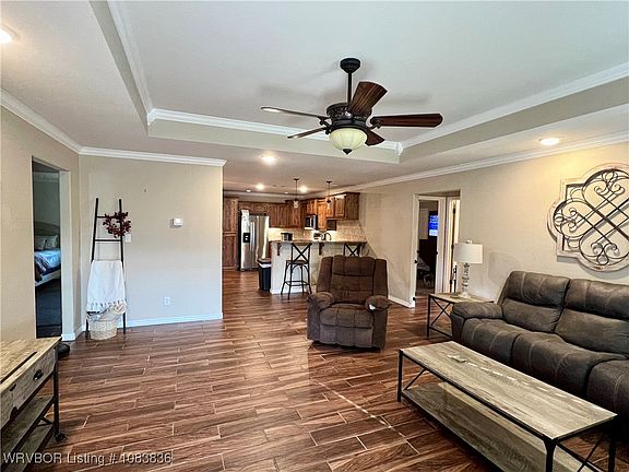 2nd image of 930 Mattox Ln