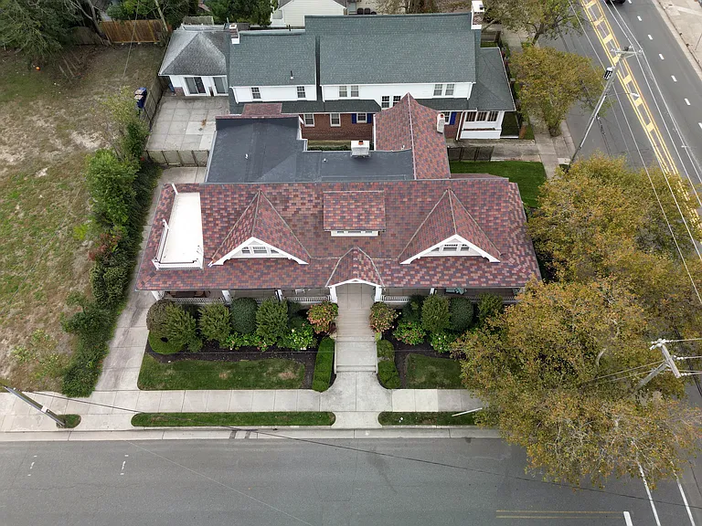 2 S Dudley Ave — Photo 28