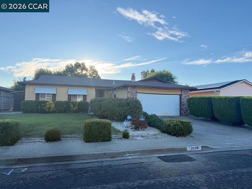 1st image of 2976 Palo Verde Way