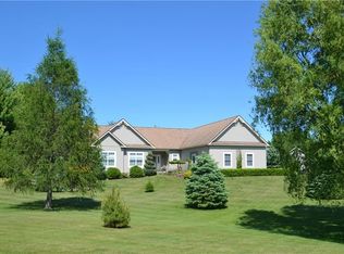 2377 Putnam Rd, Ontario, NY 14519
