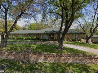 1909 W Red Bird Ln, Dallas, TX 75232