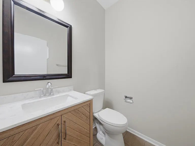 610 Woodhaven Dr — Photo 10