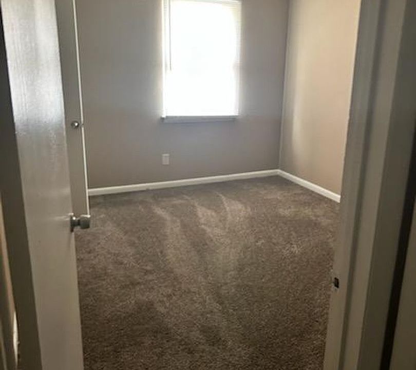 Brooke's Place Apartments 2500 E Wendover Ave Greensboro NC Zillow