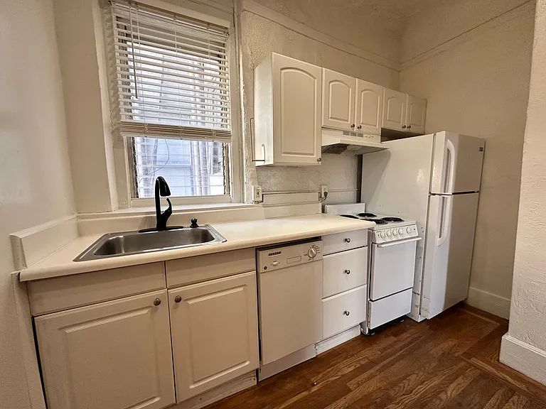 O'Farrell Apartments — Photo 7