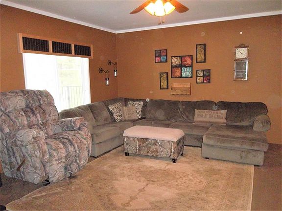 3rd image of 501 Ponderosa Dr