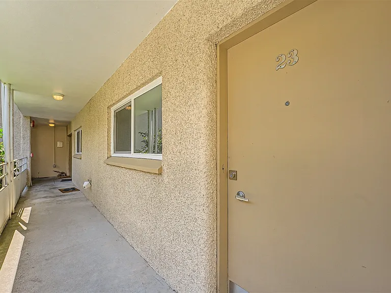 Anne Vista Apartments — Photo 12