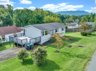 900 Blenheim Ave, Charlottesville, VA 22902