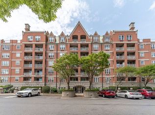 130 Oceana Dr W APT 4G, Brooklyn, NY 11235