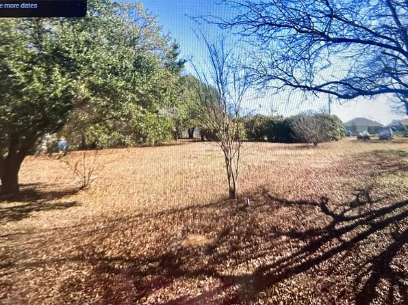 Autumnwood Trl, Mabank, TX 75156