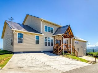 810 Oakley Way, Gatlinburg, TN 37738